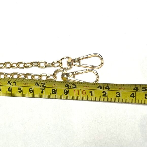 Acrylic Clutch/Crossbody Bag with silver knot design - Picture 14 of 14